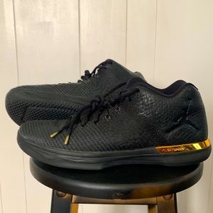 AIR JORDAN 31 XXXI LOW BLACK/GOLD